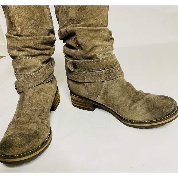 Clarks Tan Suede Combat & Moto Boots - Picture 7 of 10